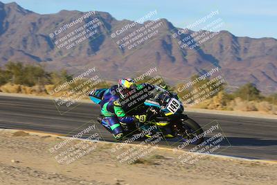 media/Dec-17-2023-CVMA (Sun) [[bf0c04832d]]/Race 18 Formula Twins-Formula 40 UL/